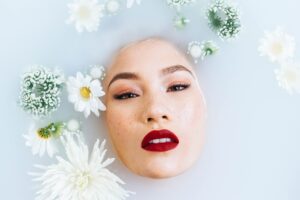 レチノールアイクリームの口コミで効果的な商品は？